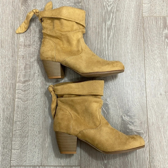 Dolce By Mojo Moxy Faux Suede Slouch Ankle Boots Heeled Camel 9 - Picture 9 of 16